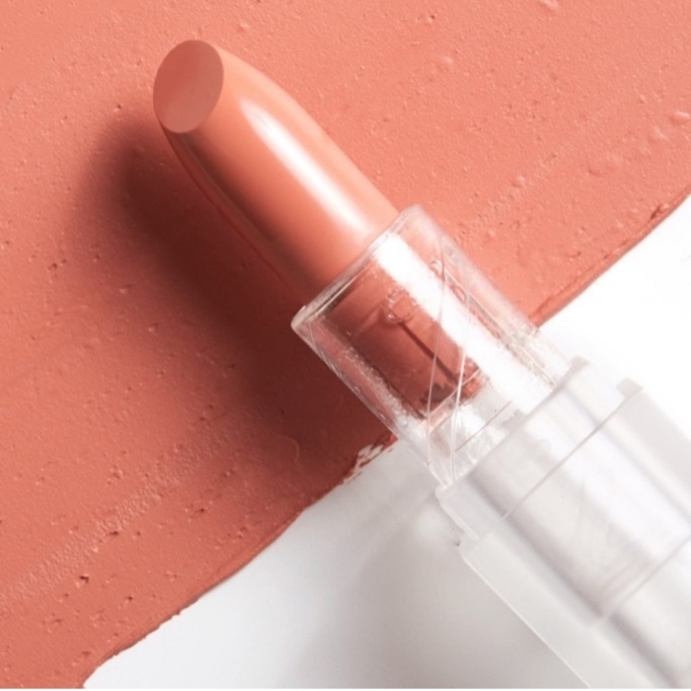 🍯KKW Love Crème Lipstick